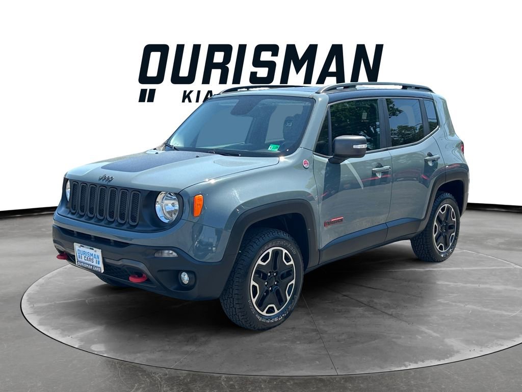 Used 2016 Jeep Renegade Trailhawk w/ Premium Trailhawk Package AWD/4WD image 3