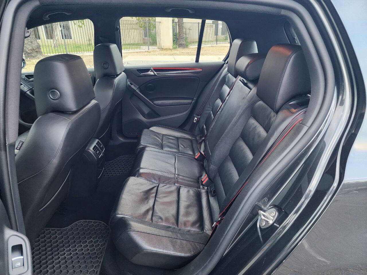 Used 2013 Volkswagen GTI Driver's Edition FWD image 19