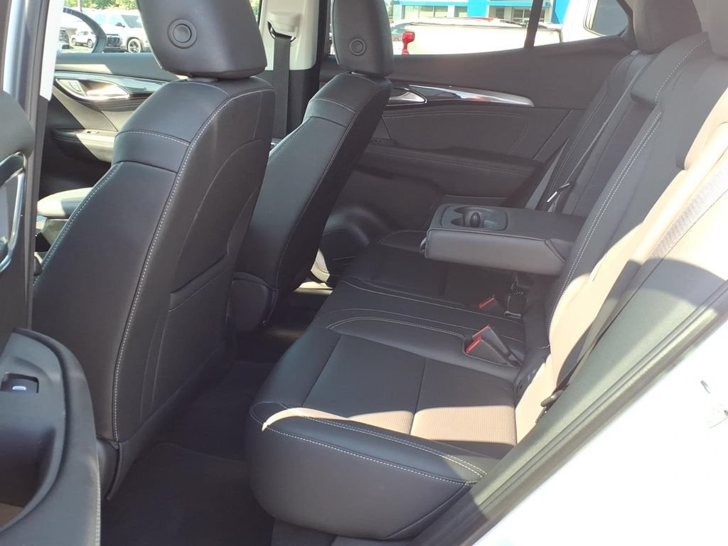 Used 2024 Buick Envision Preferred AWD/4WD image 7