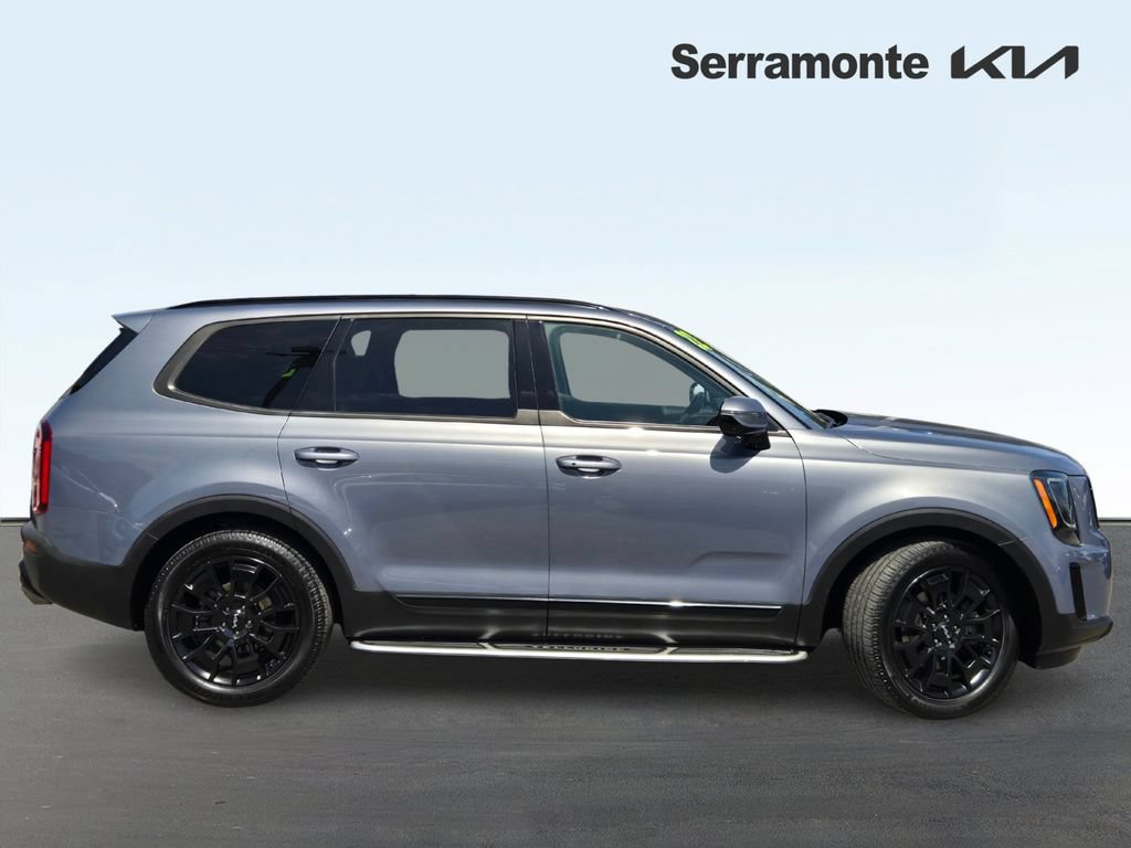 Used 2022 Kia Telluride SX w/ SX Prestige Package AWD/4WD image 3