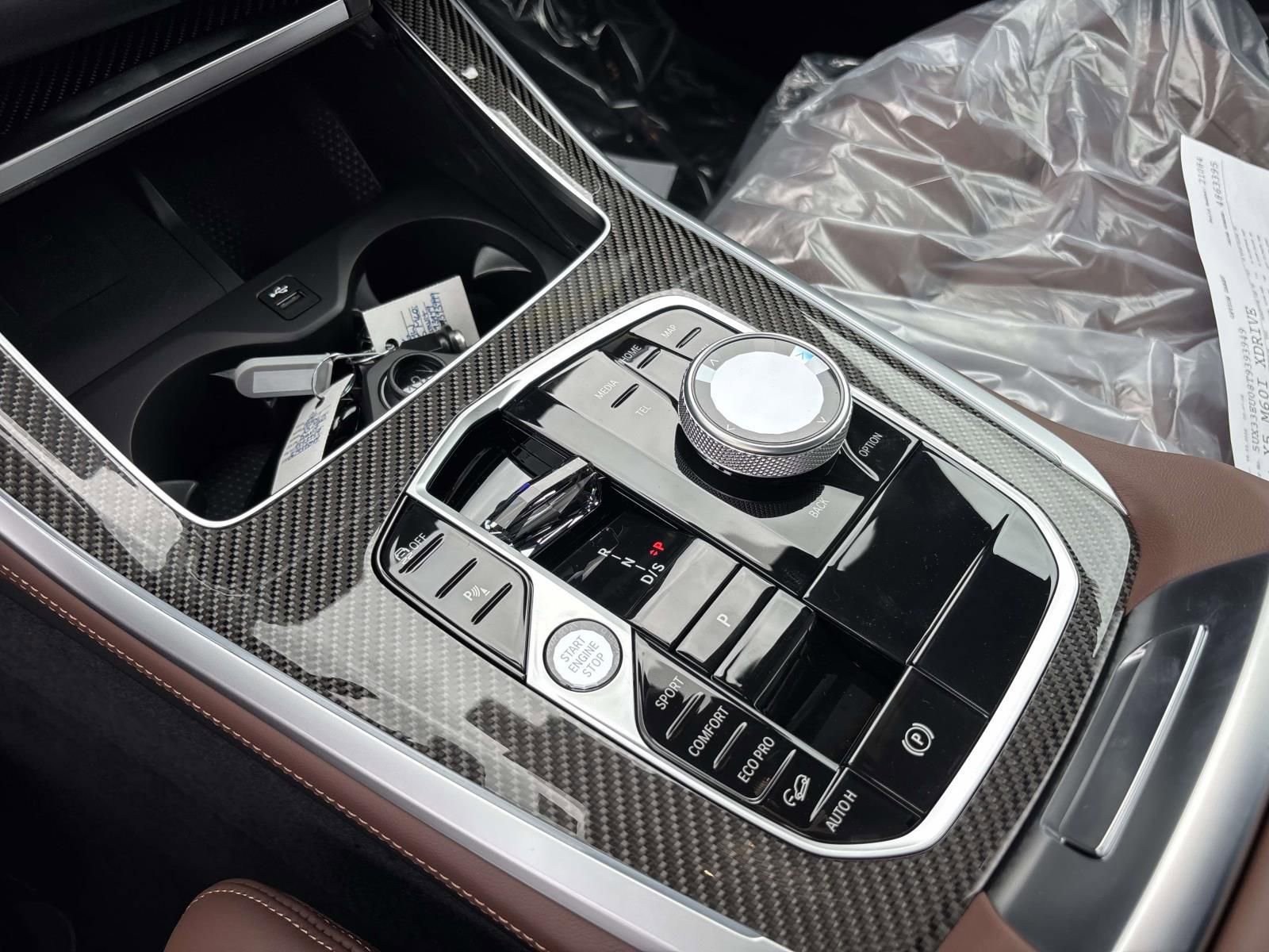 New 2026 BMW X5 M60i image 17