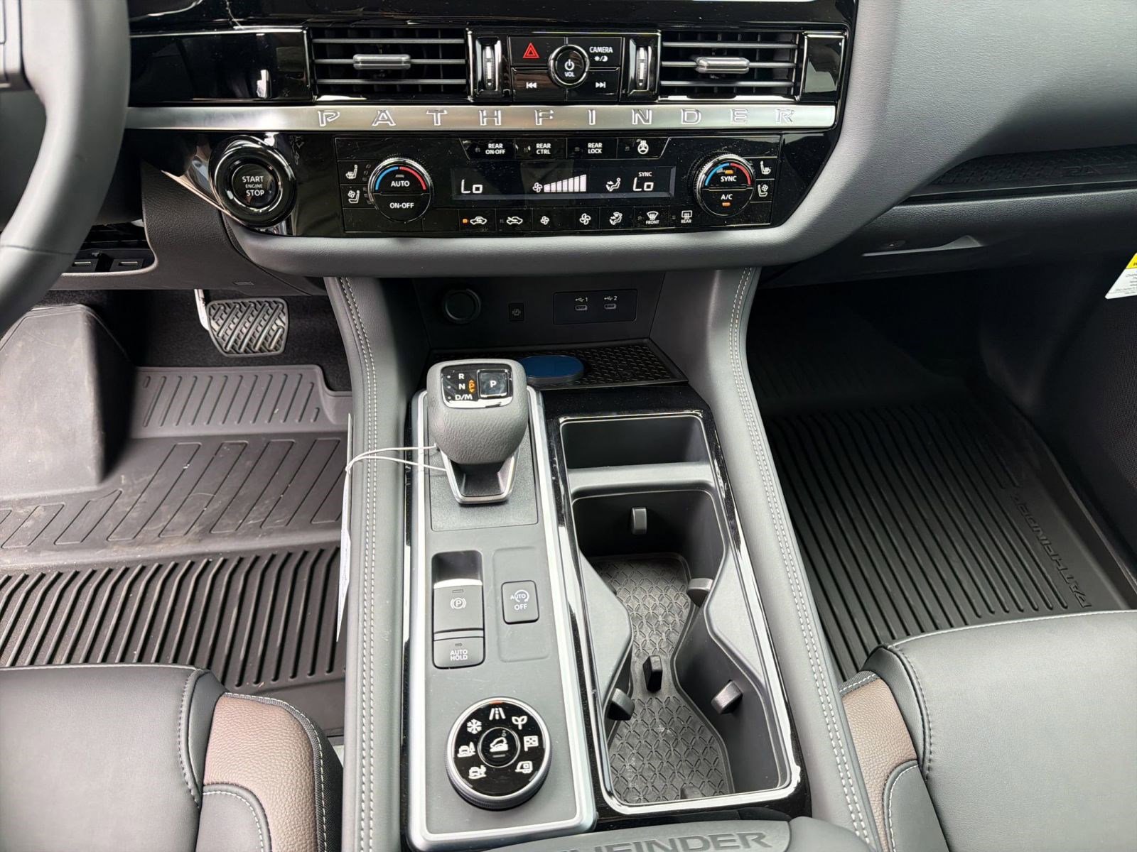 New 2026 Nissan Pathfinder Platinum image 19