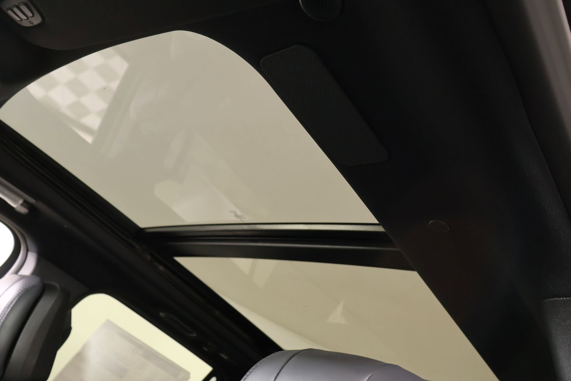 New 2026 Lincoln Navigator L Reserve AWD/4WD image 16