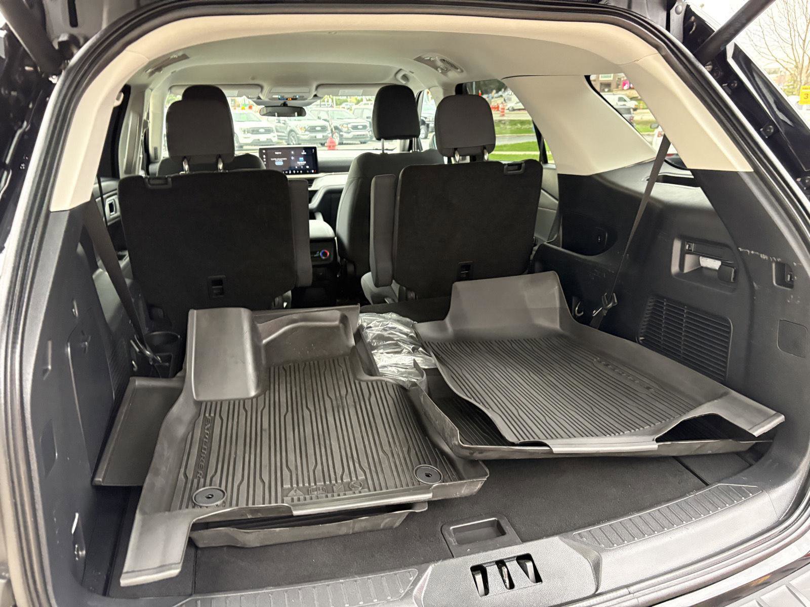 Used 2025 Ford Explorer Active image 20