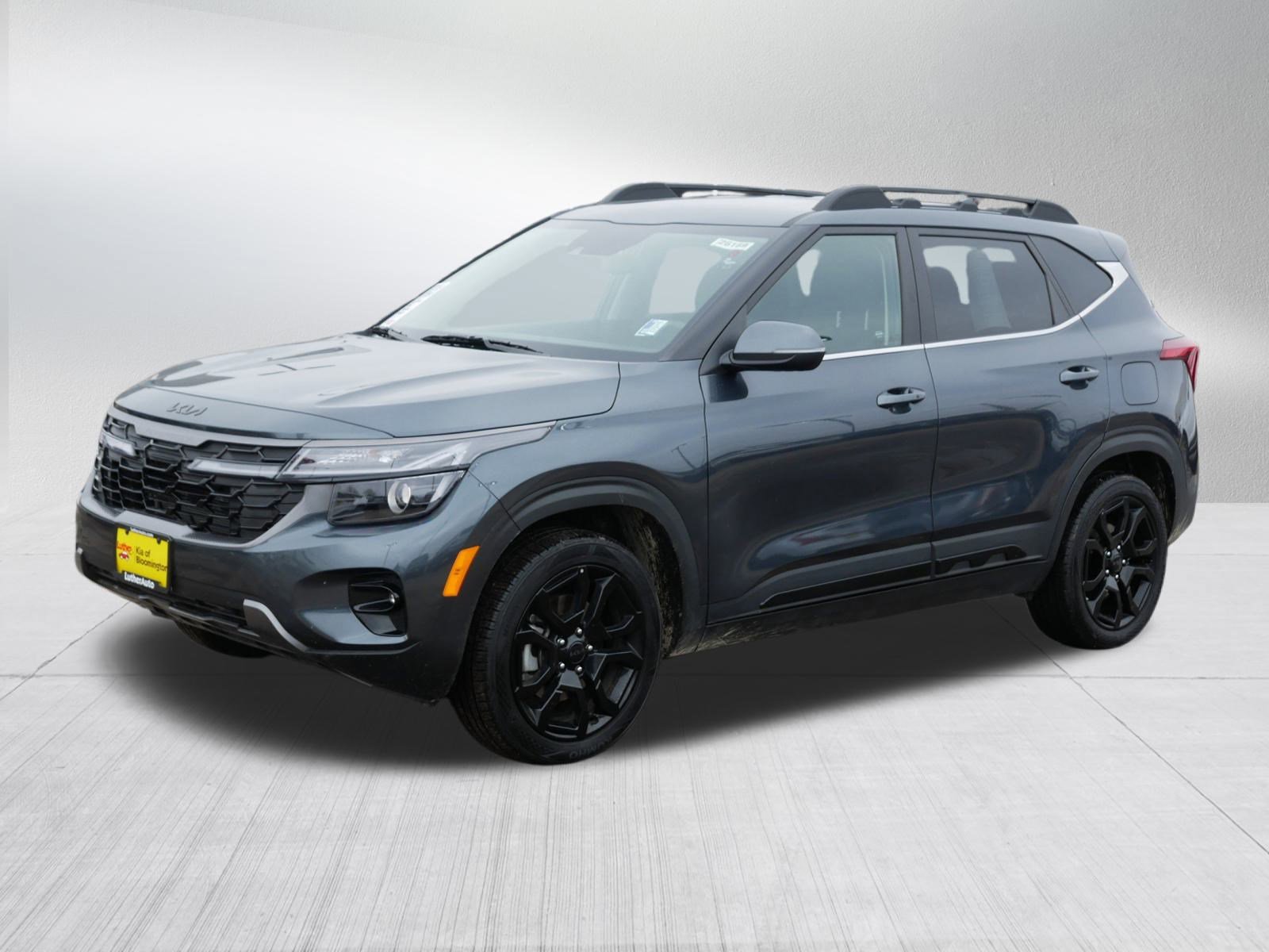 Certified 2025 Kia Seltos X-Line image 3