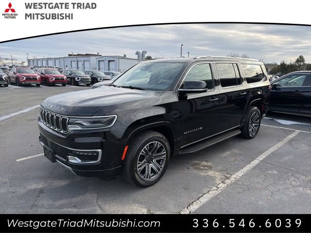 Used 2024 Jeep Wagoneer L Series II AWD/4WD image 3