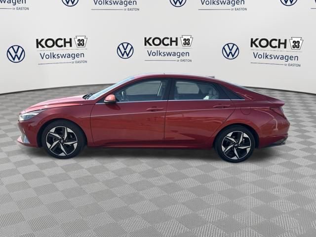 Used 2021 Hyundai Elantra Limited image 4