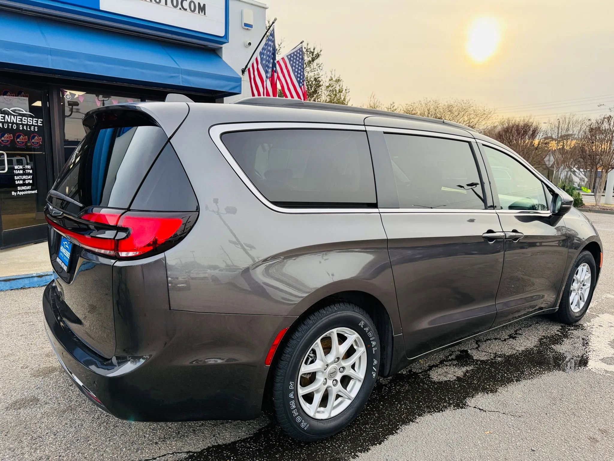 Used 2022 Chrysler Pacifica Touring-L FWD image 20