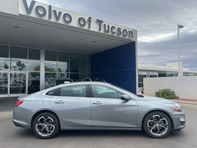 Used 2024 Chevrolet Malibu LT FWD image 2