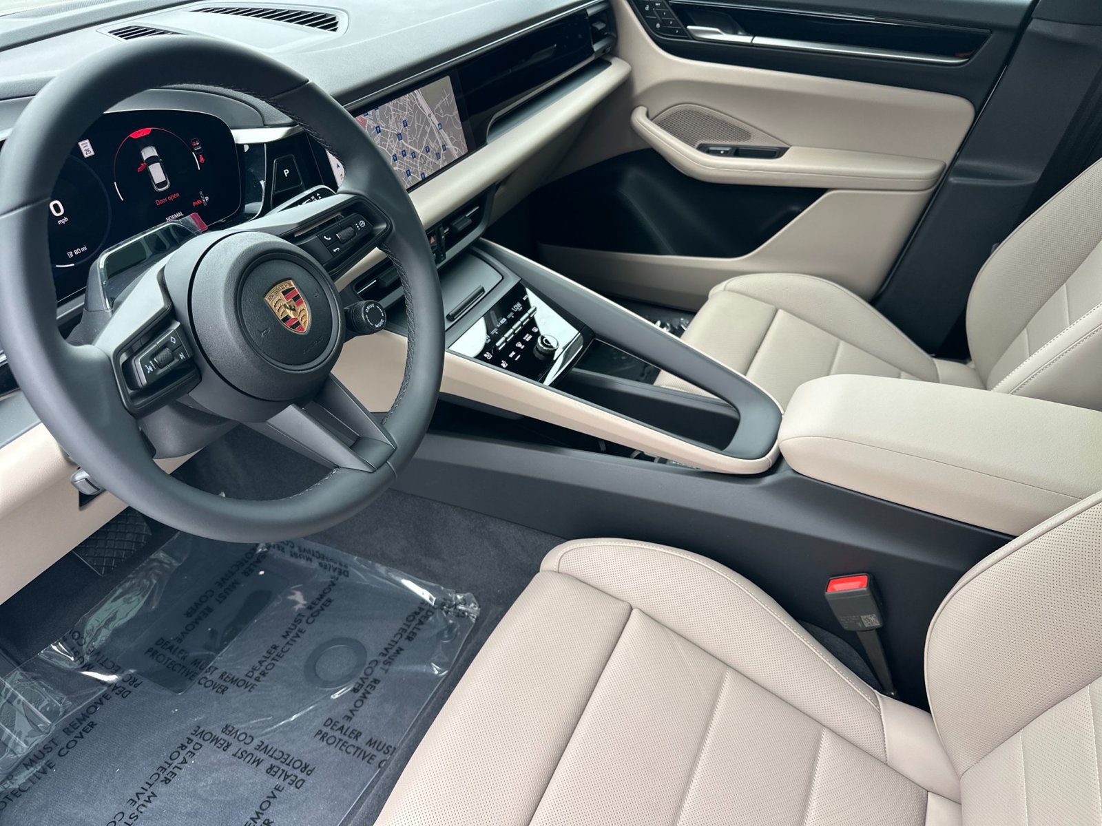 New 2026 Porsche Macan 4 Electric AWD/4WD image 5