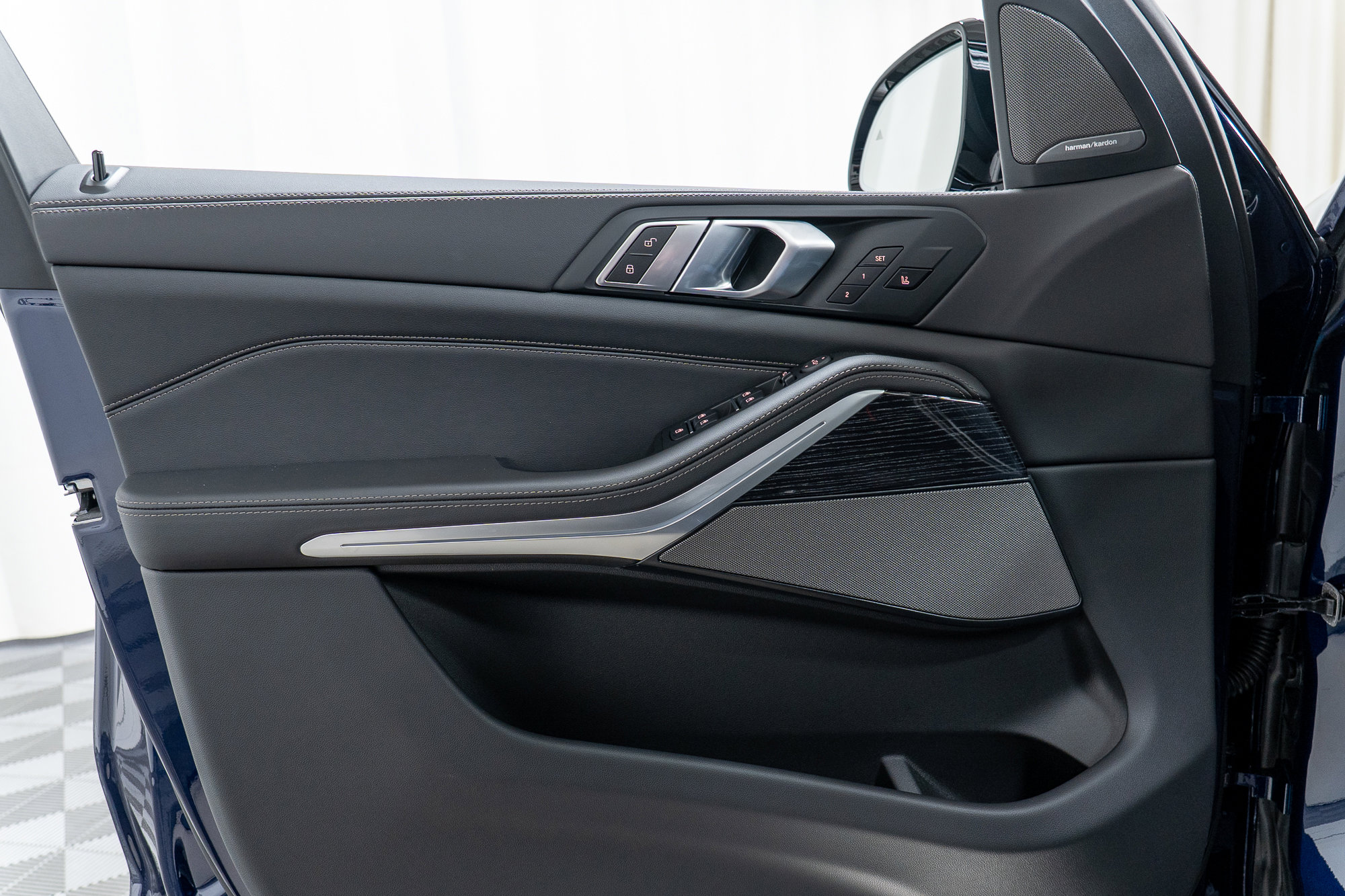 New 2026 BMW X5 xDrive40i w/ M Sport Package image 11