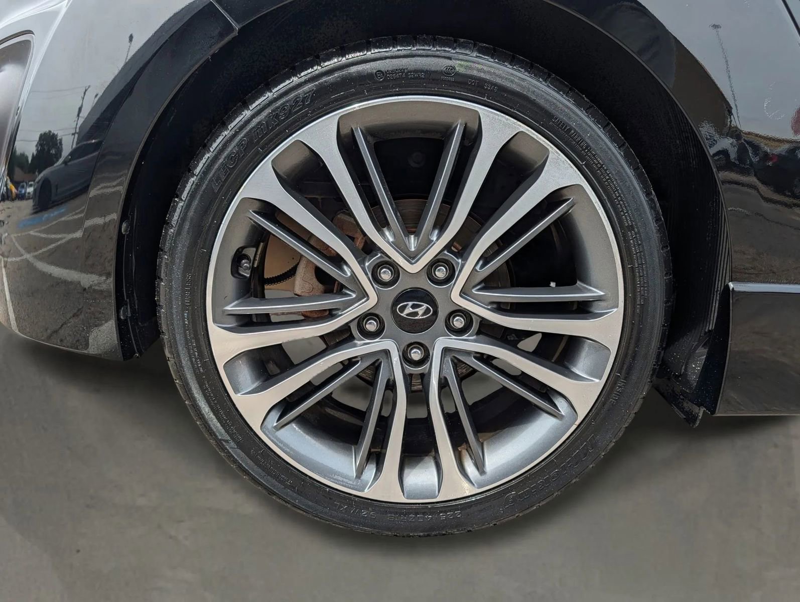 Used 2016 Hyundai Veloster Turbo FWD image 11
