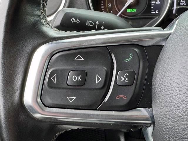 Certified 2022 Jeep Wrangler Unlimited Sahara w/ Cold Weather Group image 13