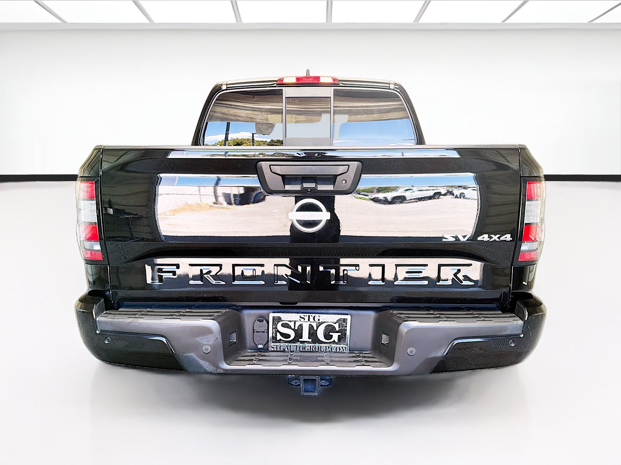 Used 2022 Nissan Frontier SV AWD/4WD image 5