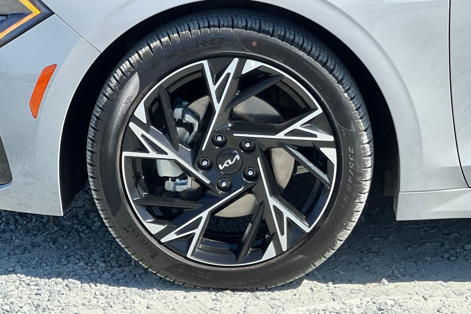 Used 2025 Kia K5 GT-Line w/ GT-Line Premium Package FWD image 36
