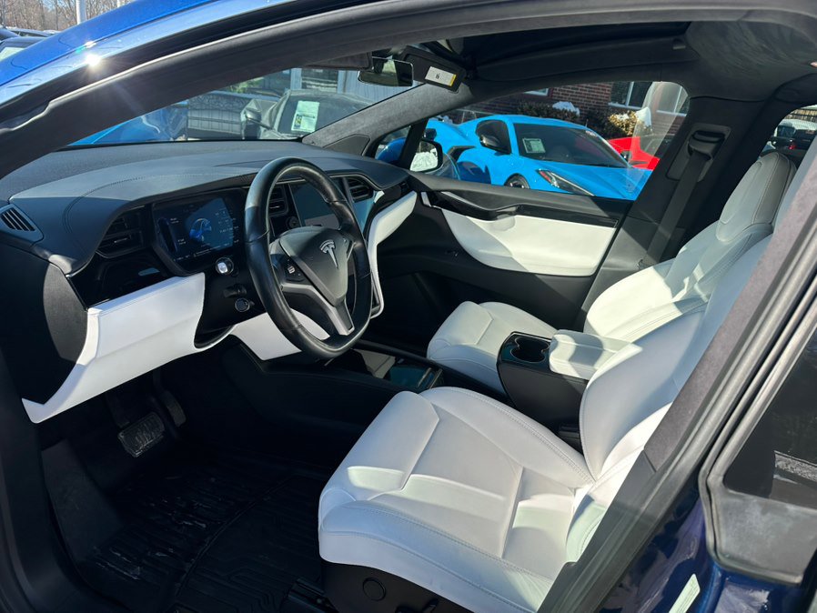 Used 2018 Tesla Model X 75D image 11