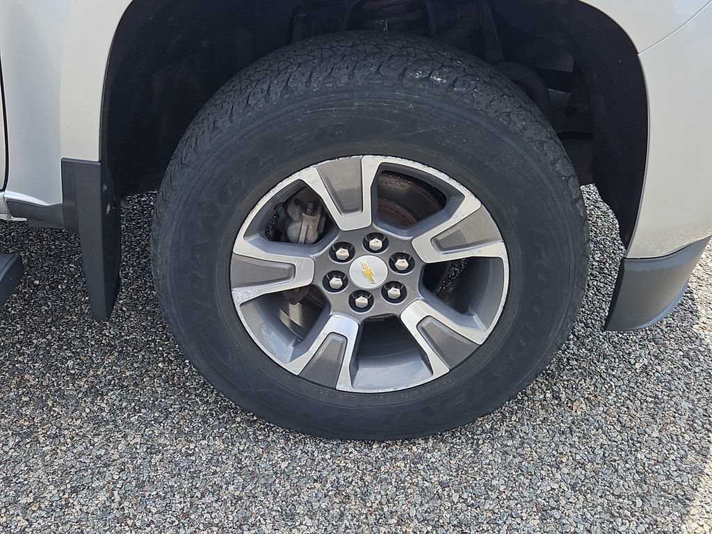 Used 2015 Chevrolet Colorado Z71 AWD/4WD image 10