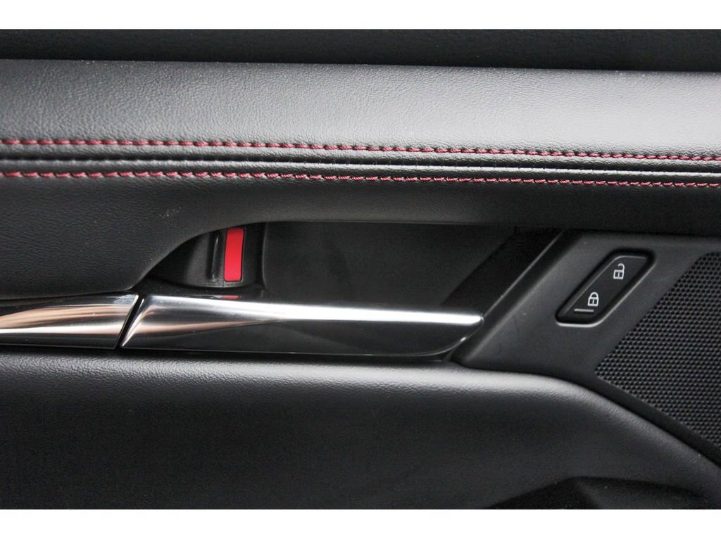 Used 2025 MAZDA MAZDA3 Carbon image 21