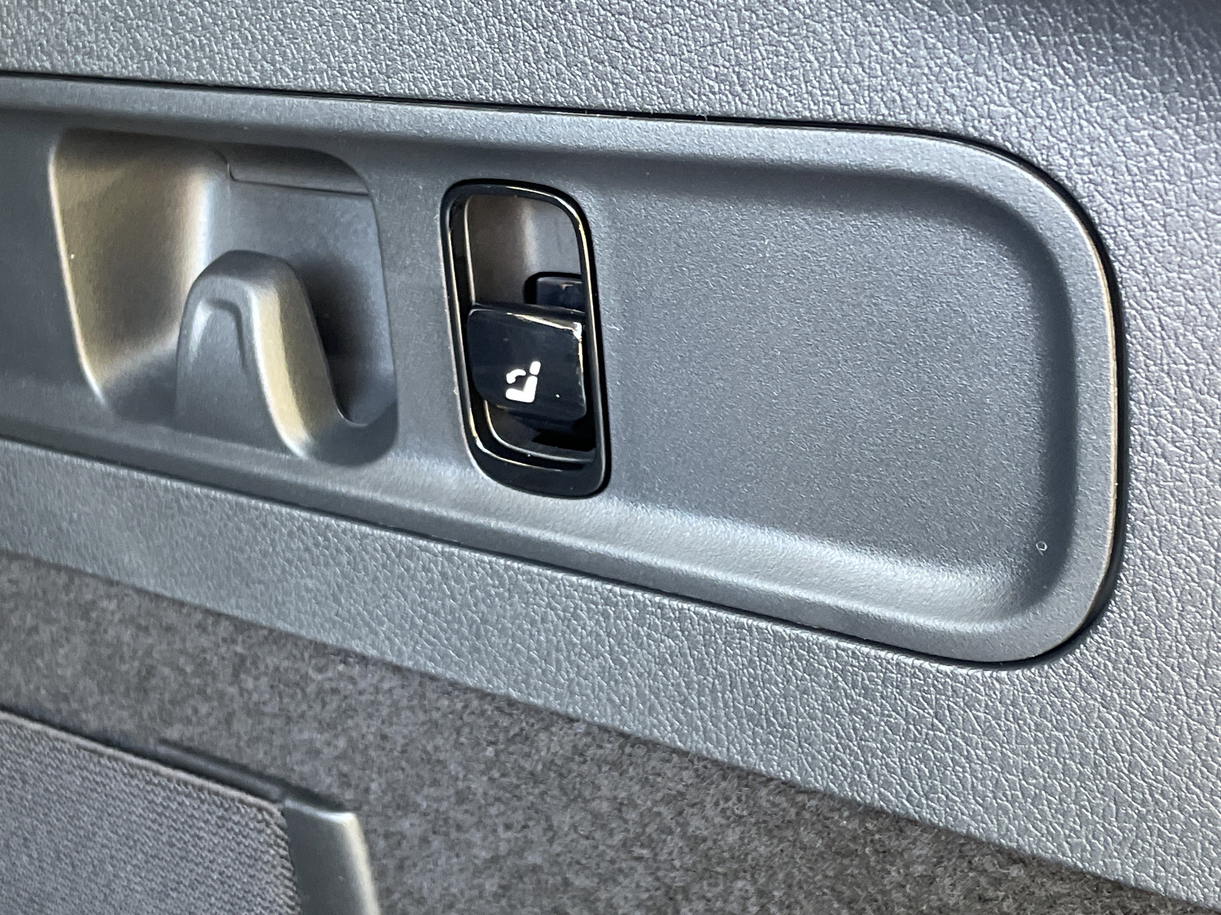 New 2026 Mercedes-Benz GLC 300 4MATIC image 11