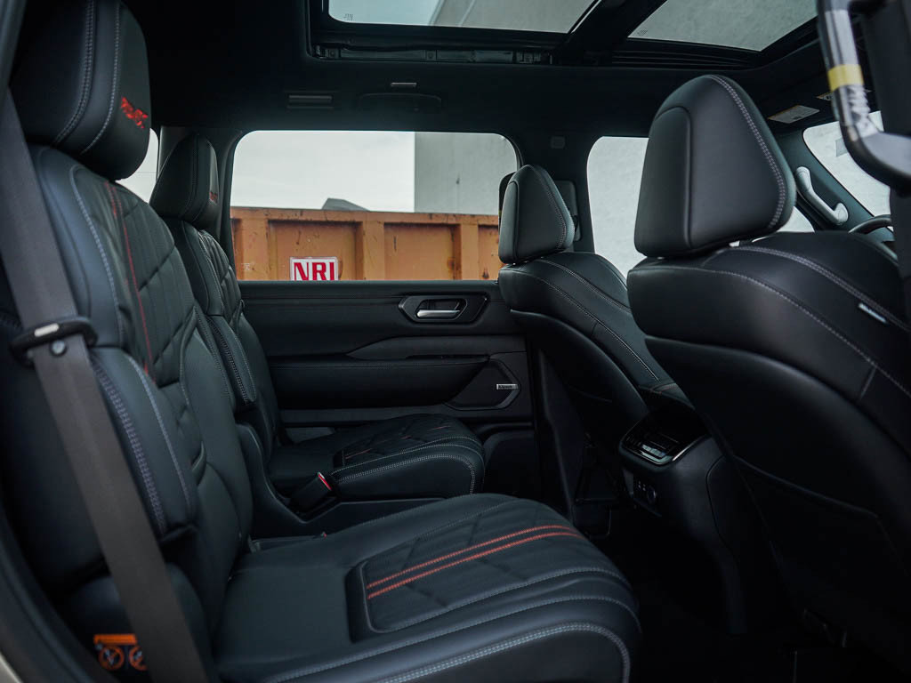 New 2026 Nissan Armada PRO-4X AWD/4WD image 13