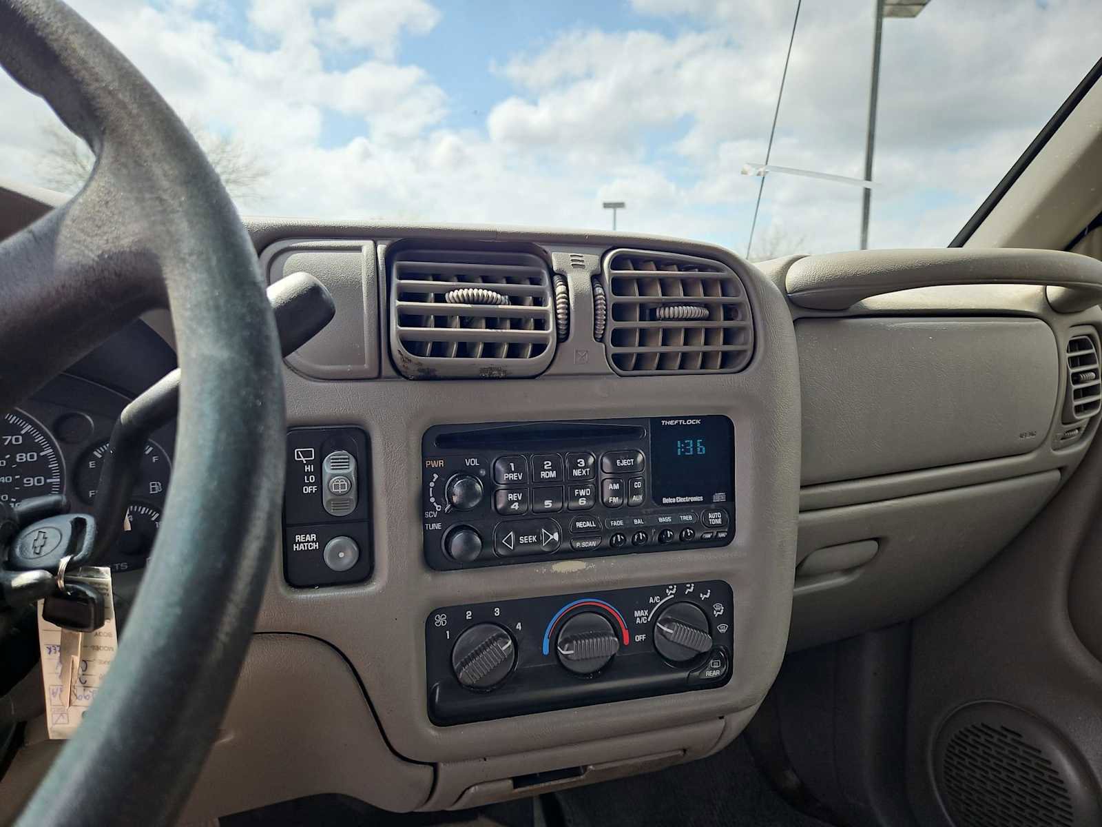 Used 2000 Chevrolet Blazer LS w/ LS Preferred Equipment Group image 25