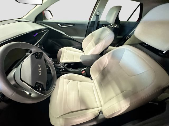 Used 2025 Kia Niro EX FWD image 22