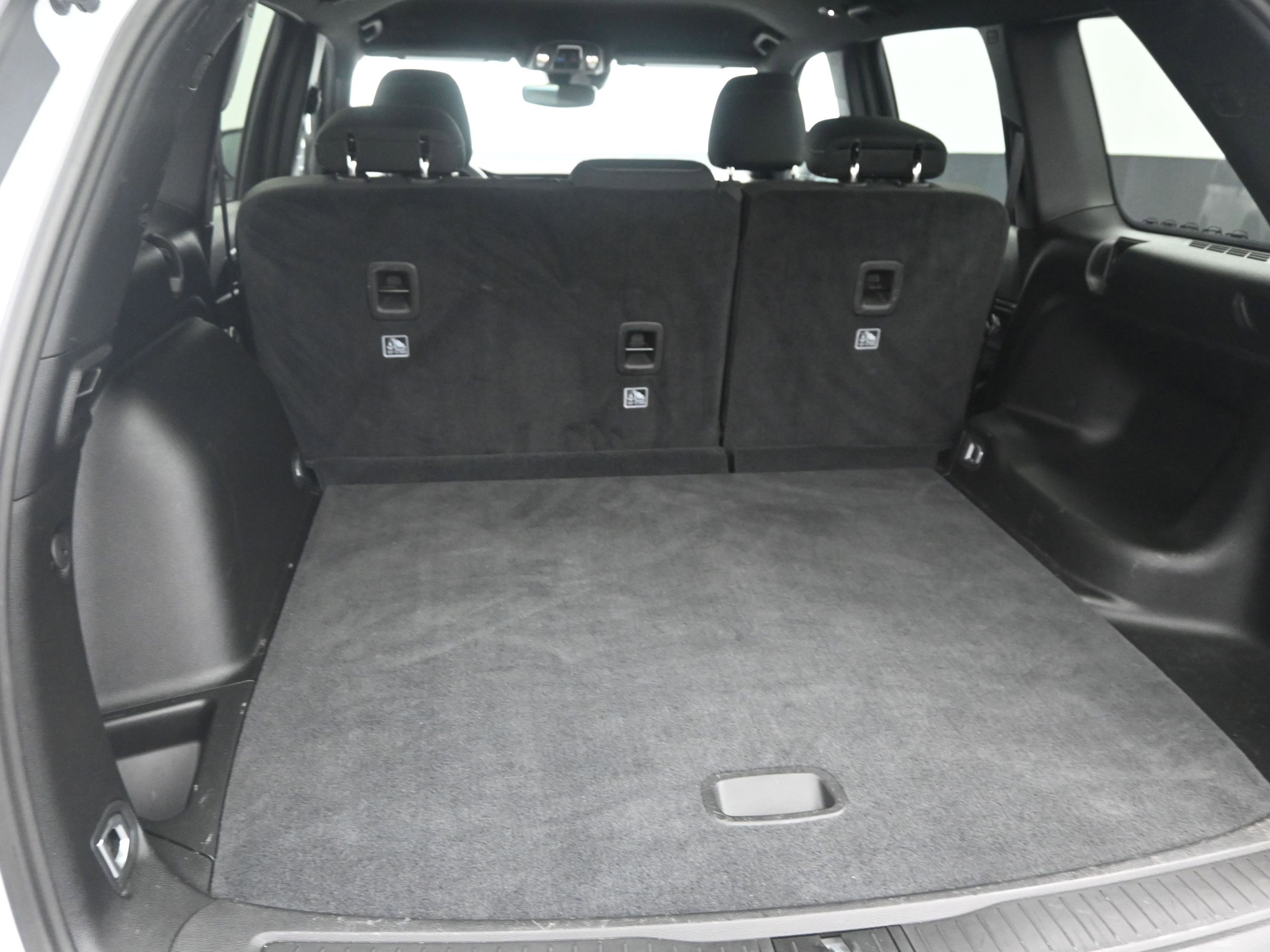 Used 2024 Jeep Grand Cherokee Laredo w/ MOPAR Finishing Package image 15