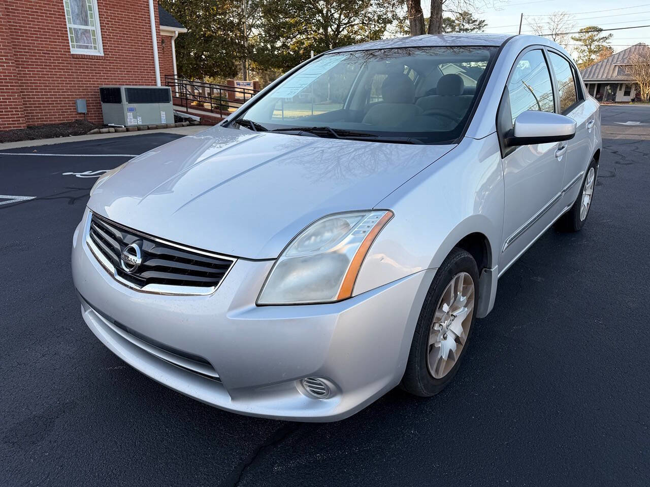 Used 2012 Nissan Sentra 2.0 S image 2