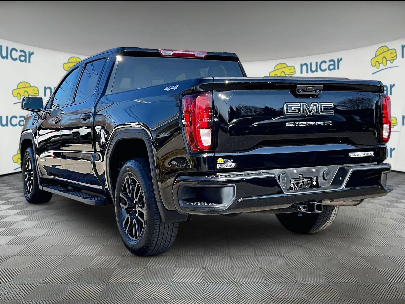 Used 2023 GMC Sierra 1500 Elevation w/ LPO, Elevation Black Package AWD/4WD image 4