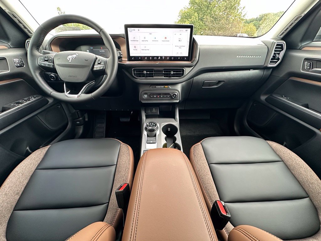 New 2026 Ford Bronco Sport Outer Banks w/ Outer Banks Tech Package+ AWD/4WD image 21