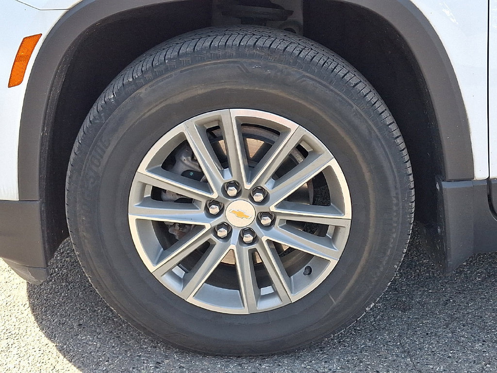 Used 2023 Chevrolet Traverse LT AWD/4WD image 33