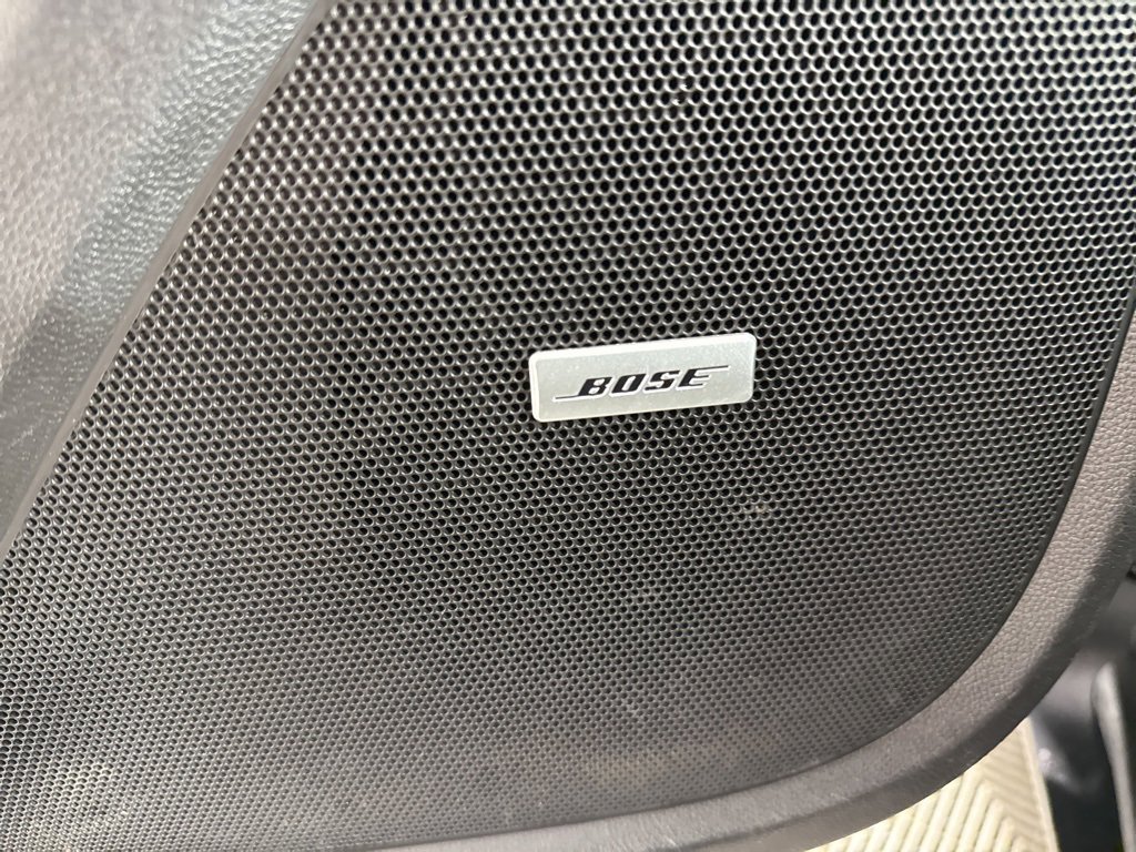 Used 2018 Chevrolet Traverse LT image 14