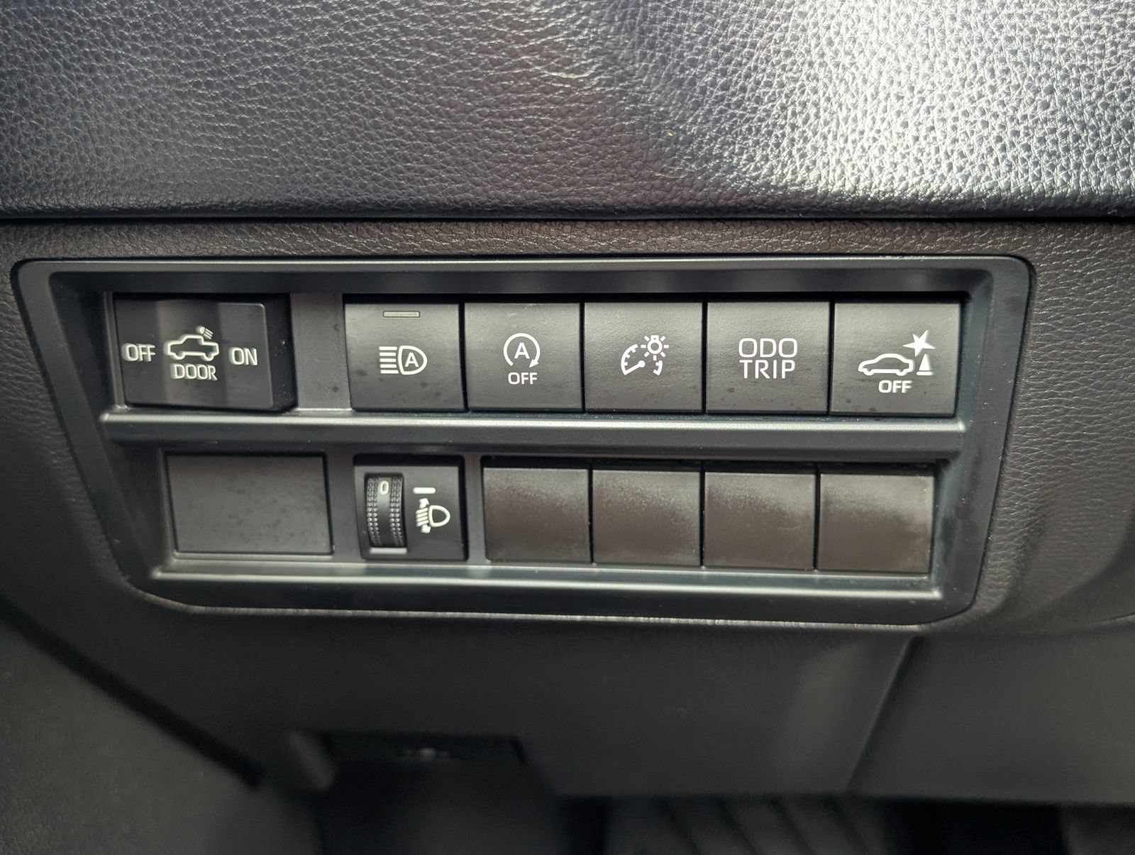 Used 2024 Toyota Tundra SR5 w/ SR5 Convenience Package AWD/4WD image 25