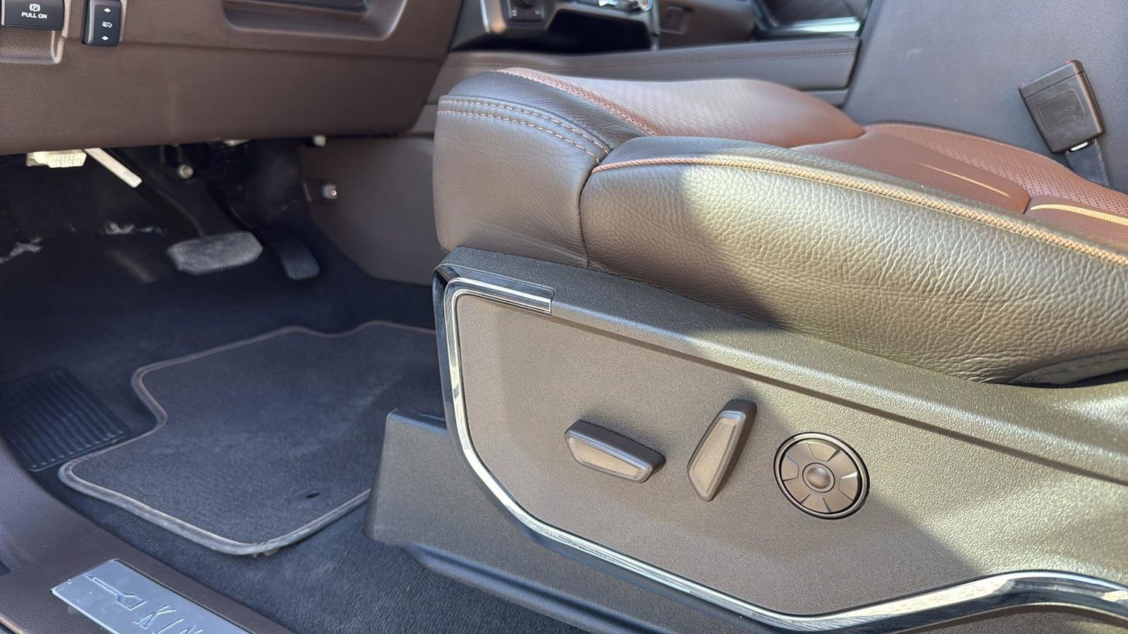 New 2026 Ford F250 King Ranch image 12
