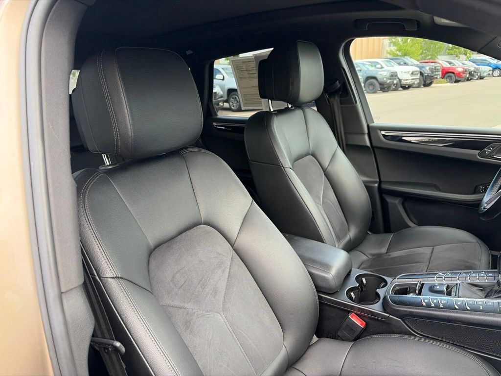Used 2017 Porsche Macan AWD/4WD image 15