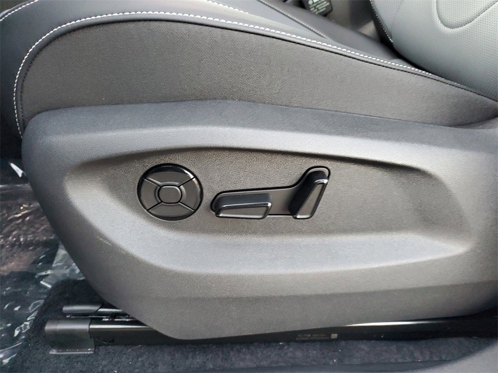 New 2026 Volkswagen Tiguan SE R-Line image 20