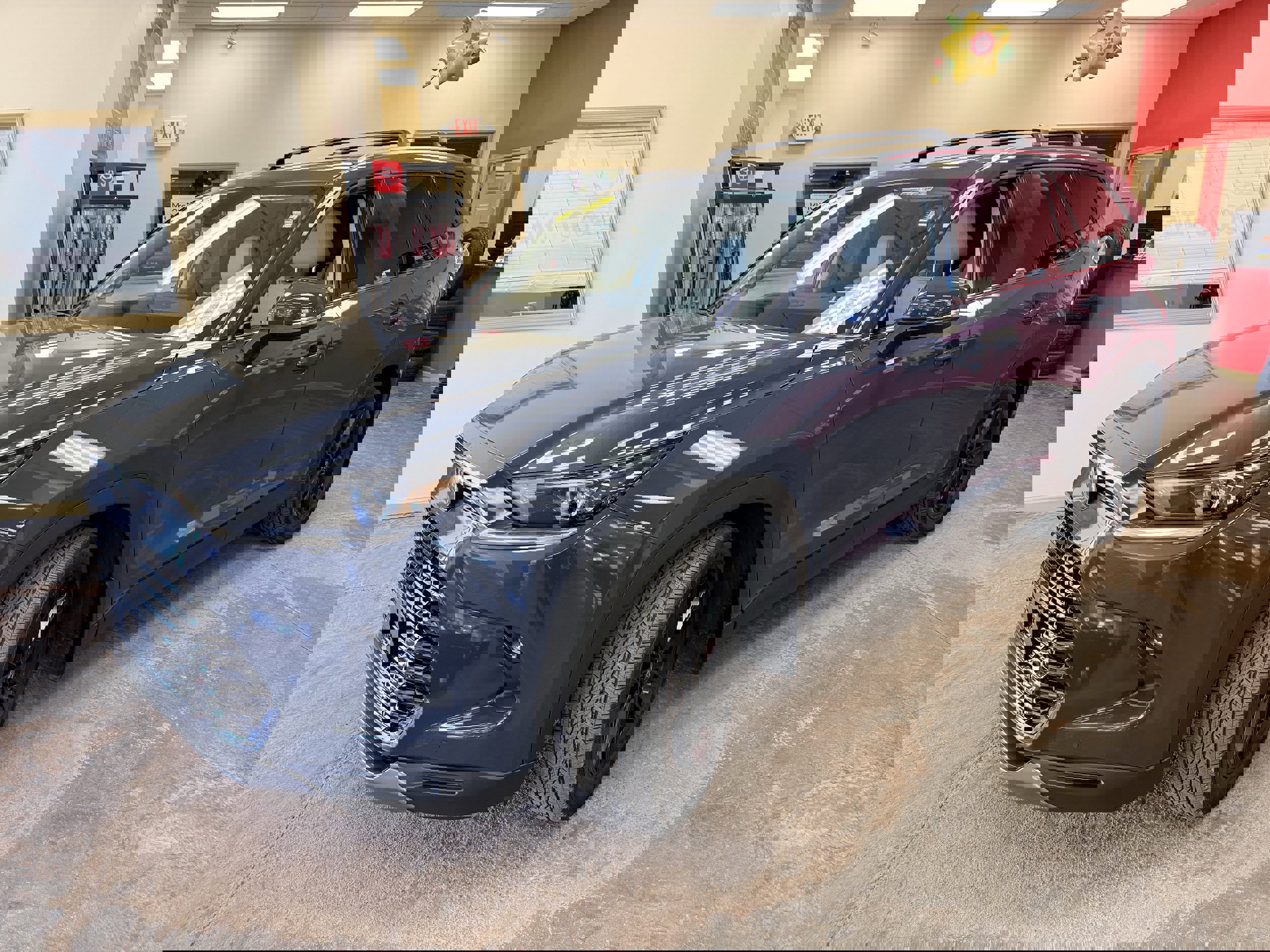 Used 2025 Toyota Grand Highlander AWD image 3