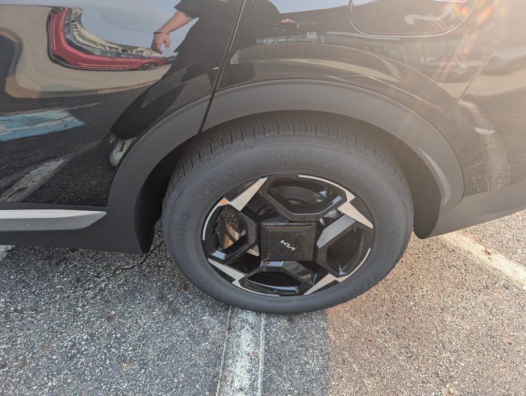 New 2026 Kia Sportage EX FWD image 22