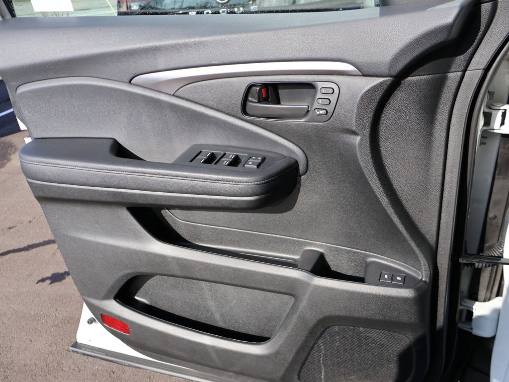 Certified 2023 Honda Passport EX-L image 30