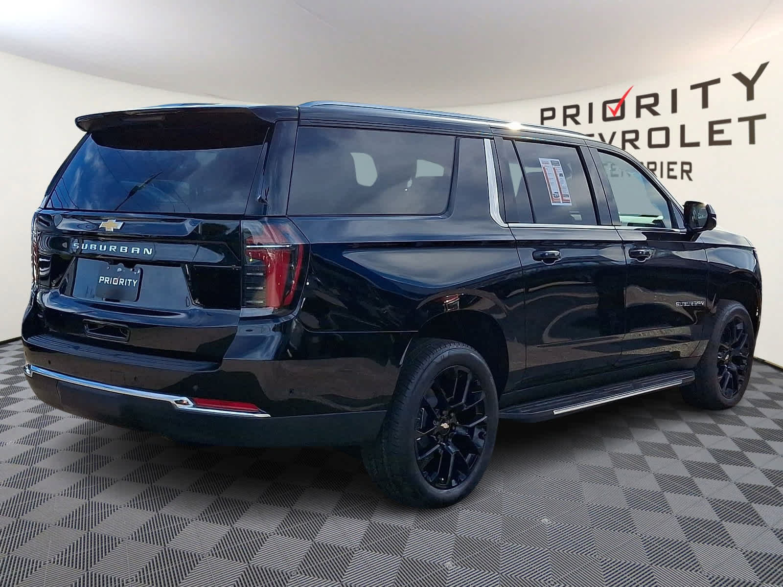 New 2026 Chevrolet Suburban LS w/ Max Trailering Package AWD/4WD image 4