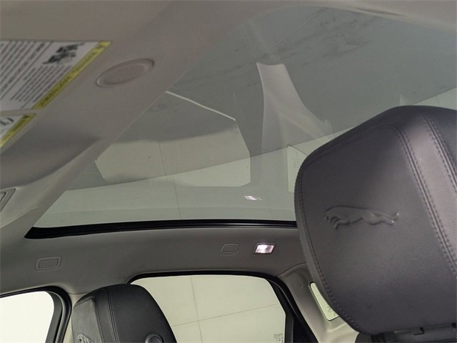 Used 2022 Jaguar E-PACE SE image 13