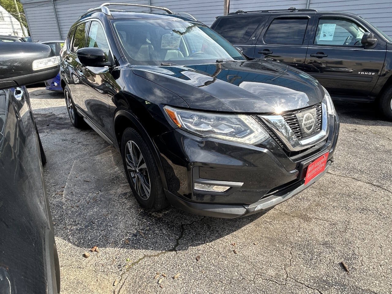 Used 2017 Nissan Rogue SL w/ SL Premium Package AWD/4WD image 12