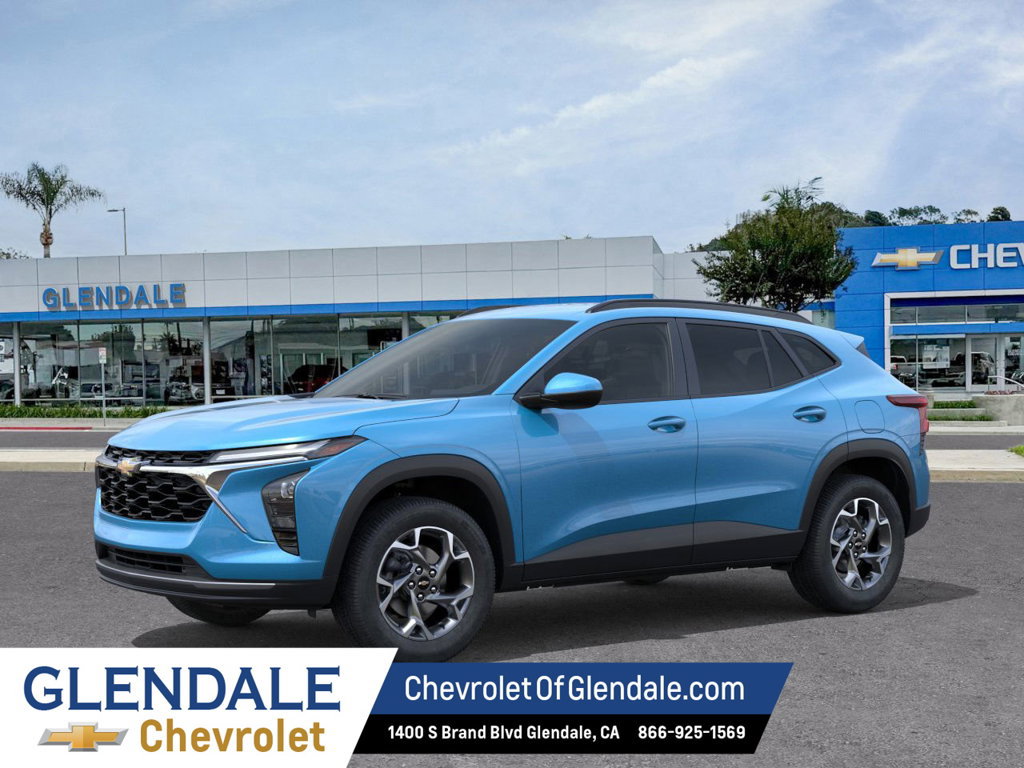 New 2026 Chevrolet Trax LT FWD image 2