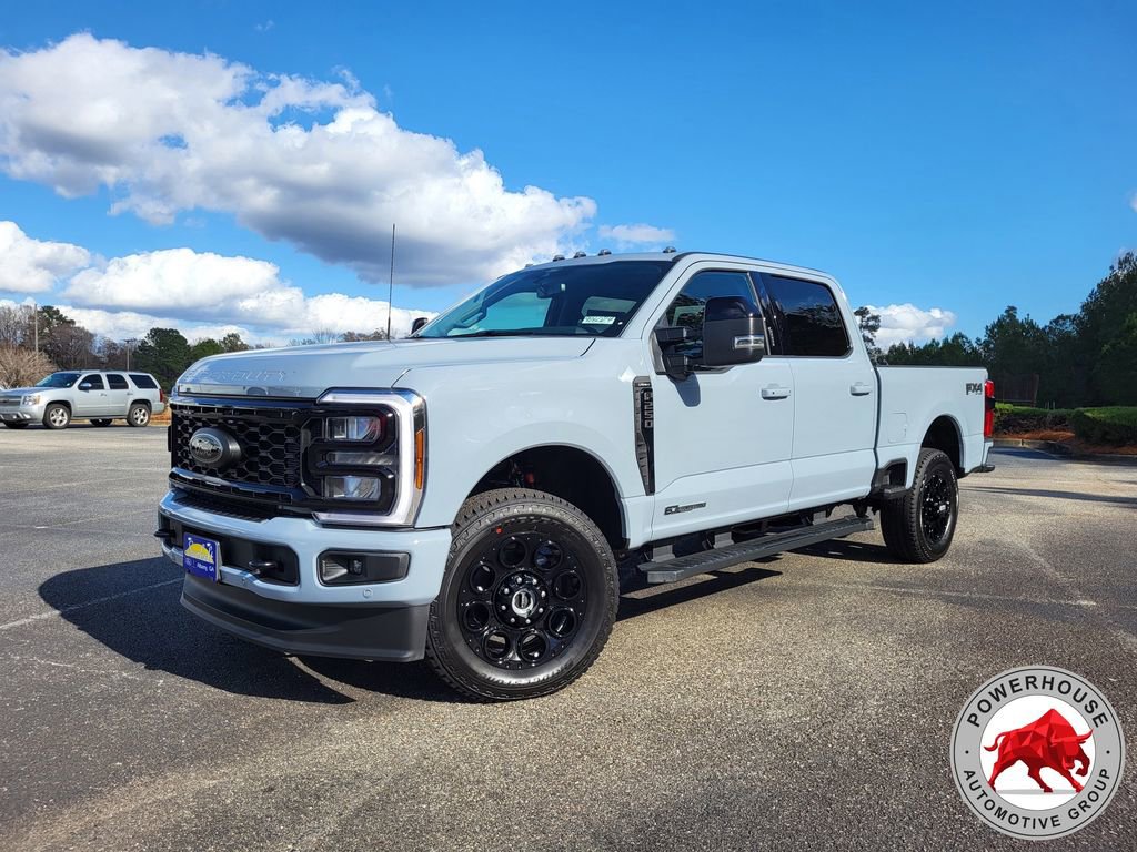 New 2026 Ford F250 Lariat w/ Black Appearance Package 360° Tour