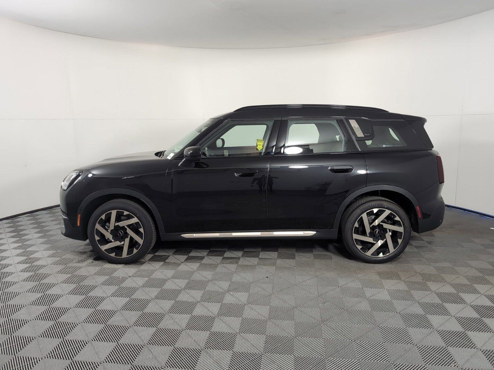 Certified 2025 MINI Cooper Countryman S image 2