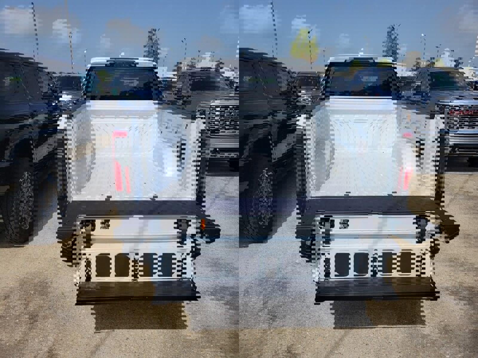 New 2026 GMC Sierra EV Elevation image 7