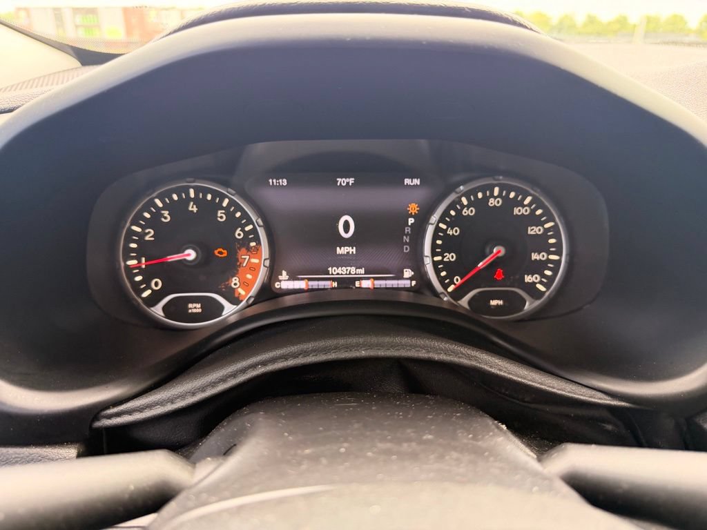 Used 2015 Jeep Renegade Limited w/ Safety & Security Group I FWD image 16