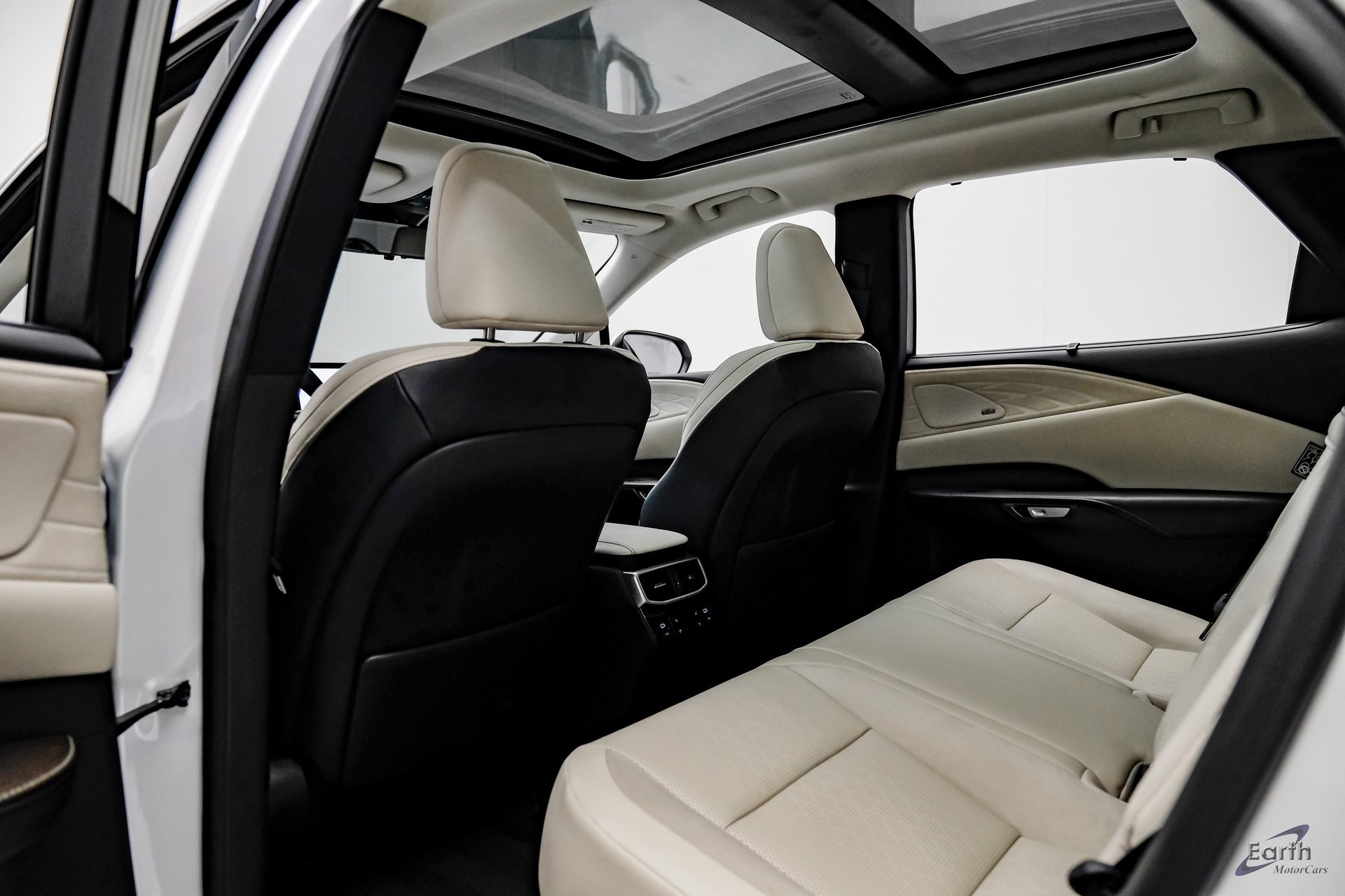 Used 2023 Lexus RX 350 FWD image 71