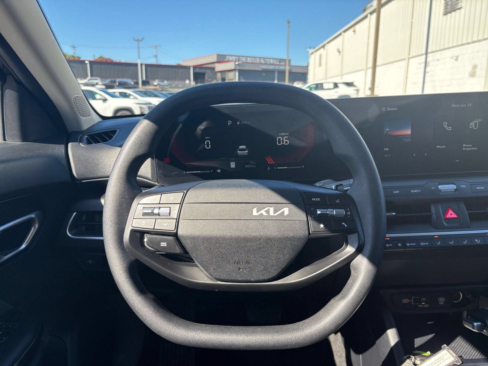 Used 2025 Kia K4 FWD image 32