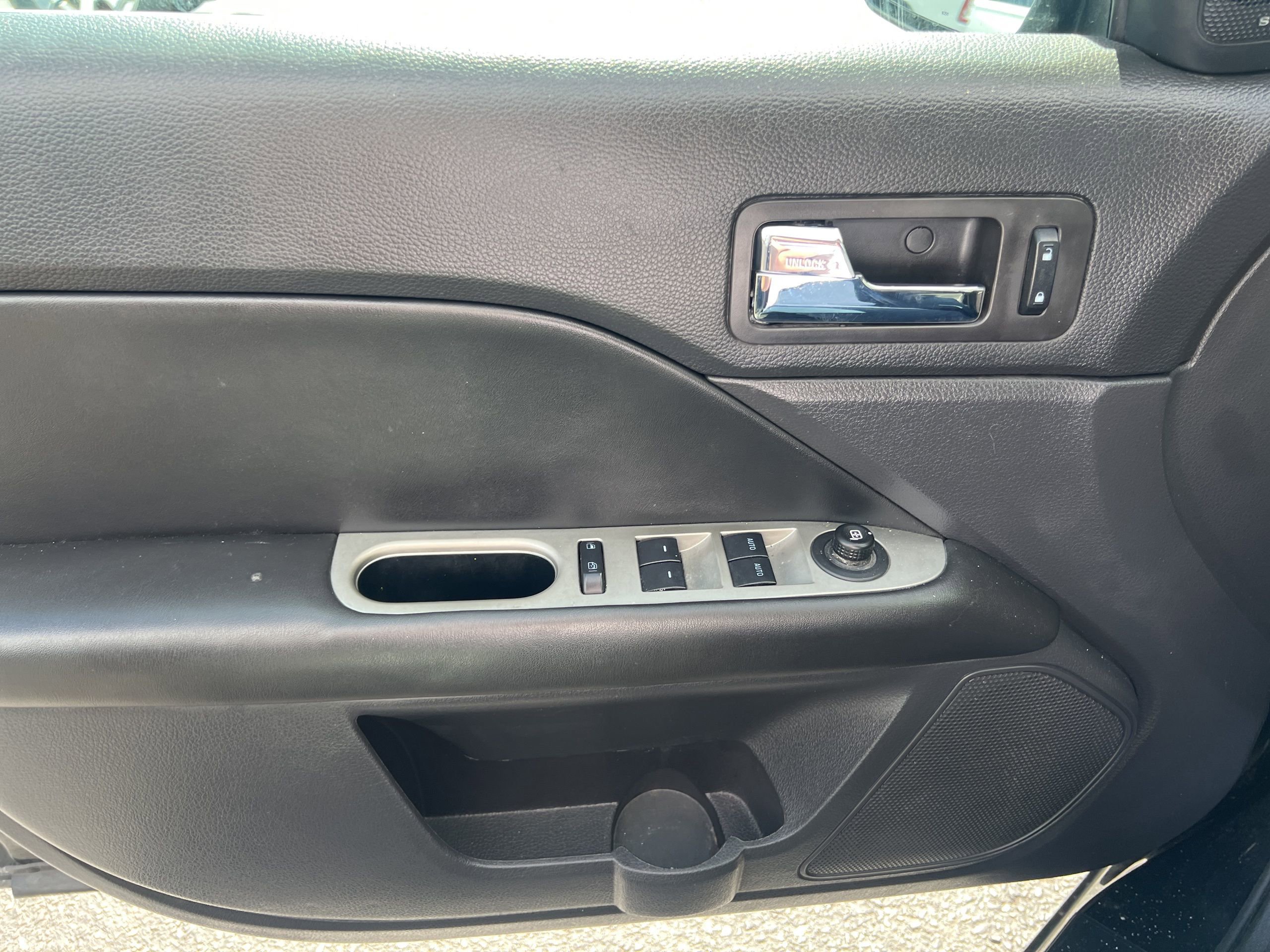 Used 2012 Ford Fusion Hybrid image 18